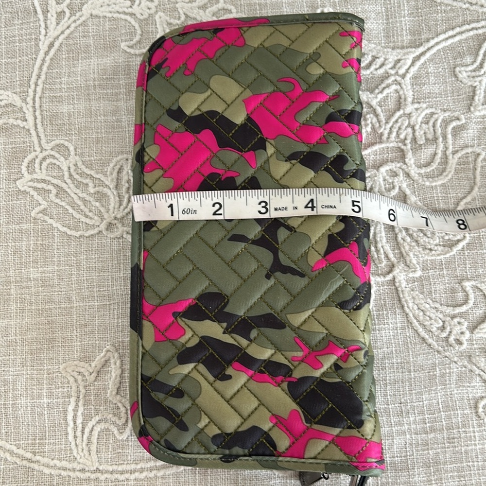 Lug NWOT RFID Tango Travel Passport Holder Wallet - Picture 12 of 13